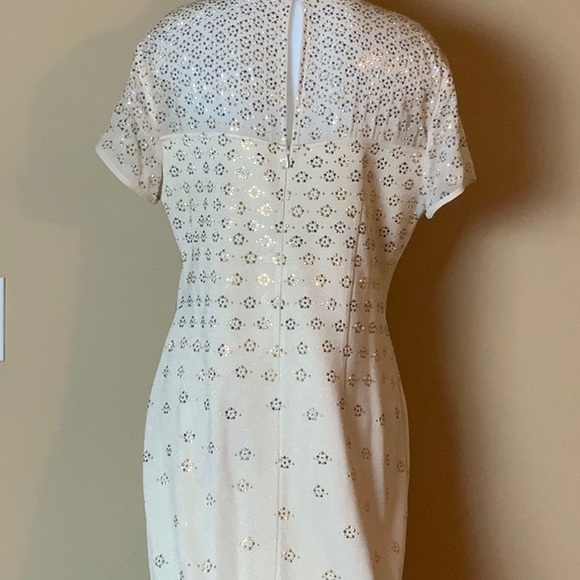 ST. JOHN Goddess Gown - Picture 3 of 8